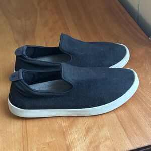 All birds wool slippers